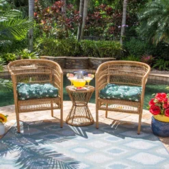 Classic Accessories Frida Kahlo Green/White Flores Dulces Polyester Chair Cushion 5 In. H X 19 In. W -Patio Paradise Shop 26656a68 3a9d 487f 89e9 8e1610d33331